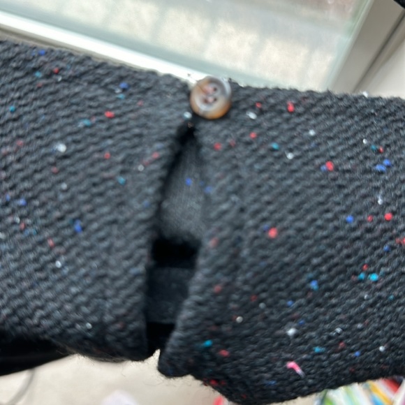 Loft, shift style, 3/4 length sleeve, soft fabric, ruffle hem. Great Condition! - Picture 7 of 7